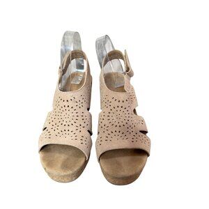 Clarks Giselle Bay Beige Leather Cork Wedge Women Sandals Ankle Strap Size 11M